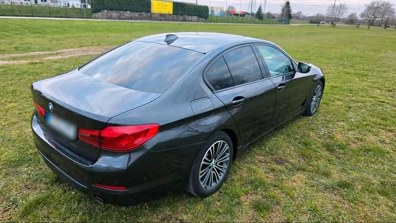 Gebraucht BMW 520 190 PS (139 kW) 2018 Grau Limousine