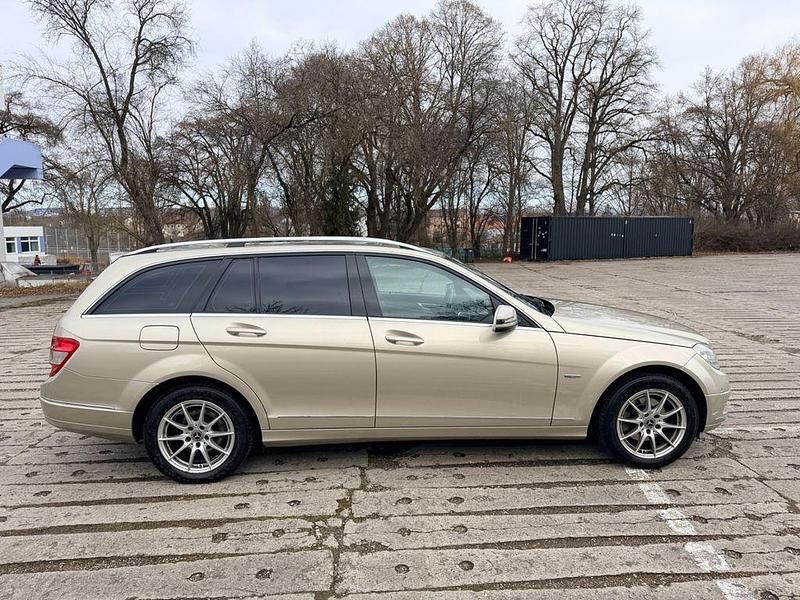 Gebraucht Mercedes C220 Elegance 170 PS (125 kW) 2009 Beige Kombi