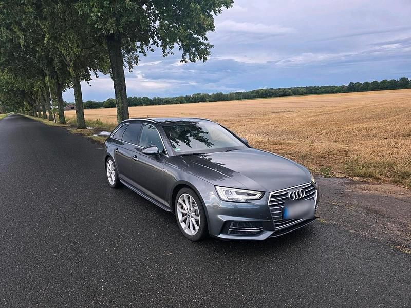 Gebraucht Audi A4 S-Line 218 PS (160 kW) 2017 Grau Kombi