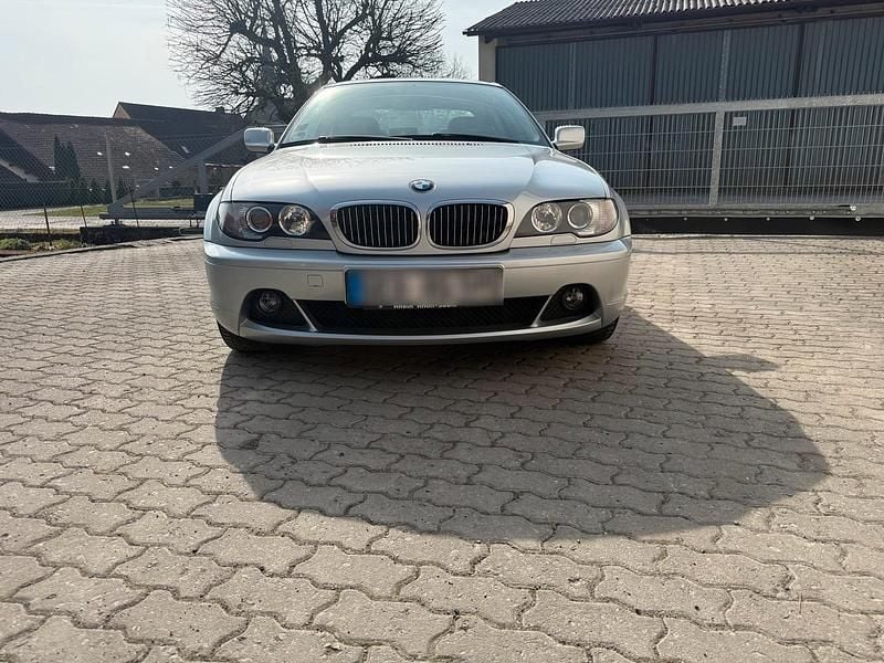 Gebraucht BMW 320 171 PS (125 kW) 2003 Silber Coupé
