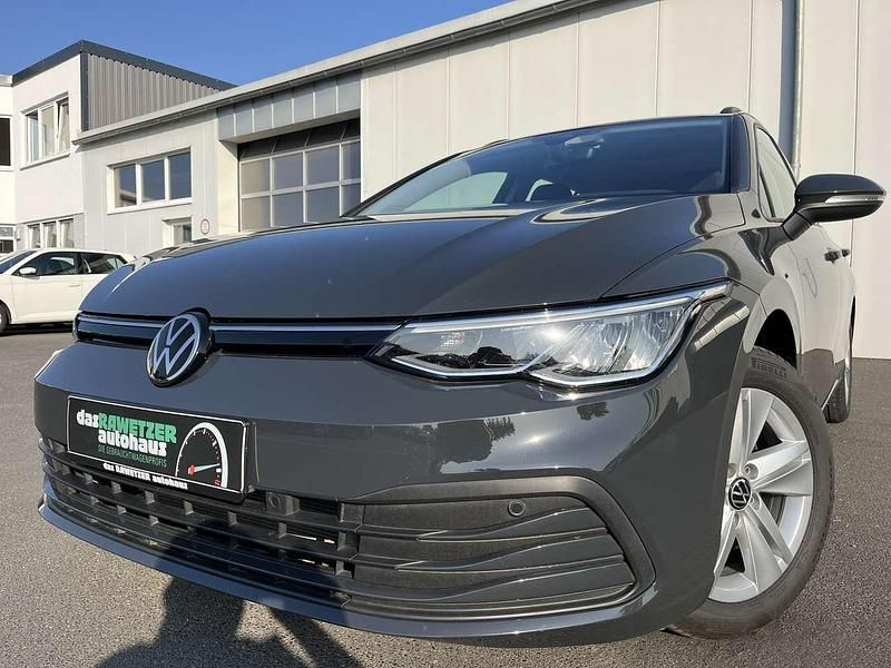 Uranograu Gebraucht 2022 VW Golf VIII Life Kombi | 24.860 € (Fairer Preis) - Bild 1/4