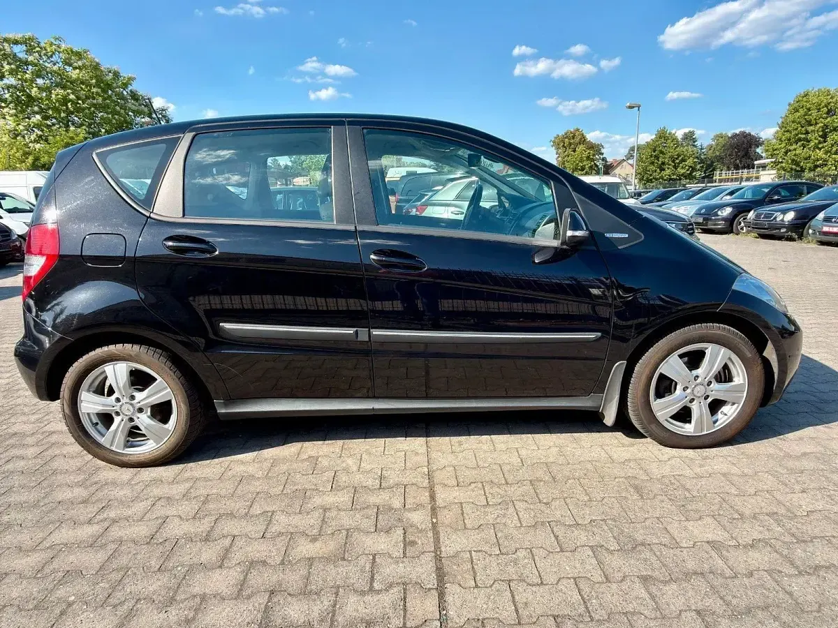 Gebraucht Mercedes A160 95 PS (69 kW) 2009 Schwarz Kleinwagen