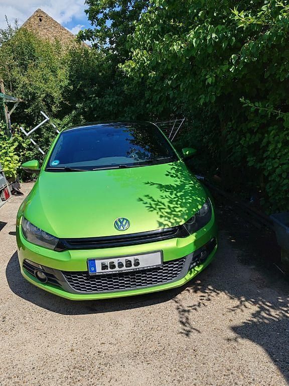 Grün Gebraucht 2010 VW Scirocco Team Coupé | 5.599 € (Guter Preis) - Bild 1/4