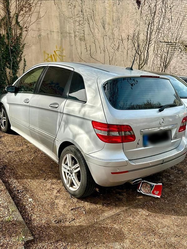 Gebraucht Mercedes 200 140 PS (102 kW) 2006 Silber Limousine