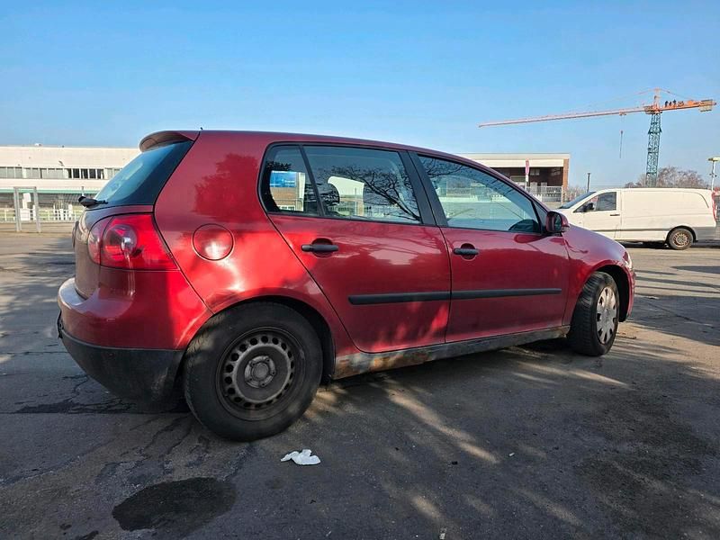 Gebraucht VW Golf IV 75 PS (55 kW) 2006 Rot Limousine