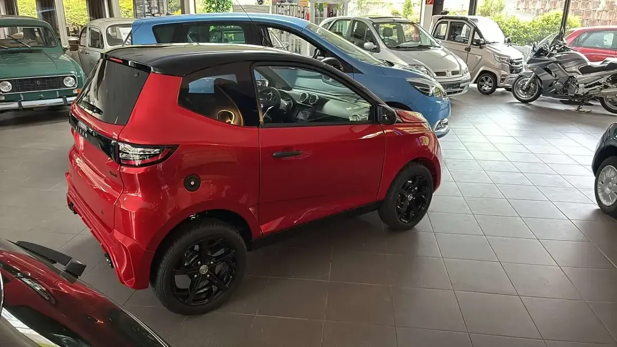 Nowe Aixam AMBITION Sport 2026 Czerwony Hatchback