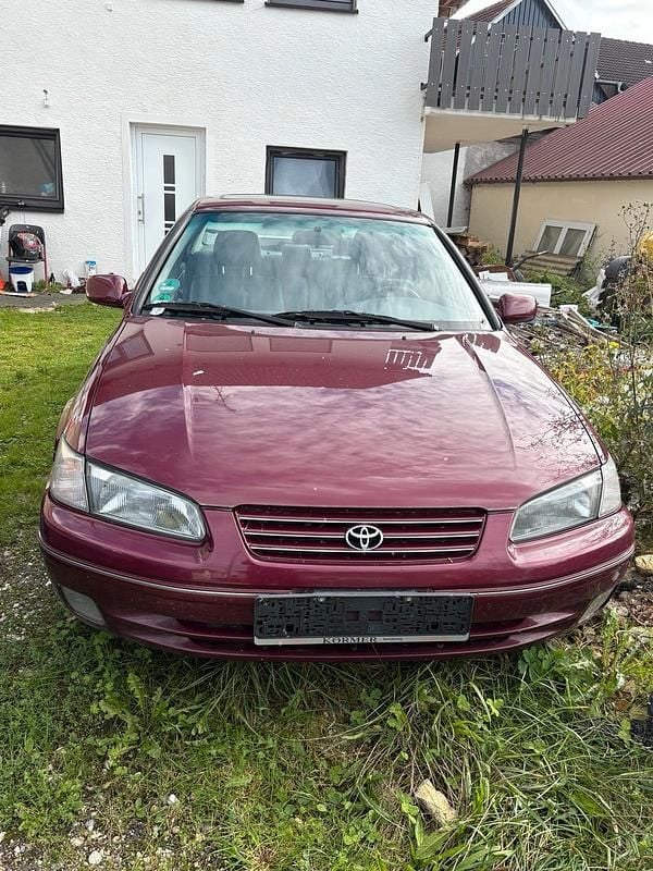 Rot Gebraucht 1996 Toyota Camry Limousine | 4.200 € - Bild 1/4