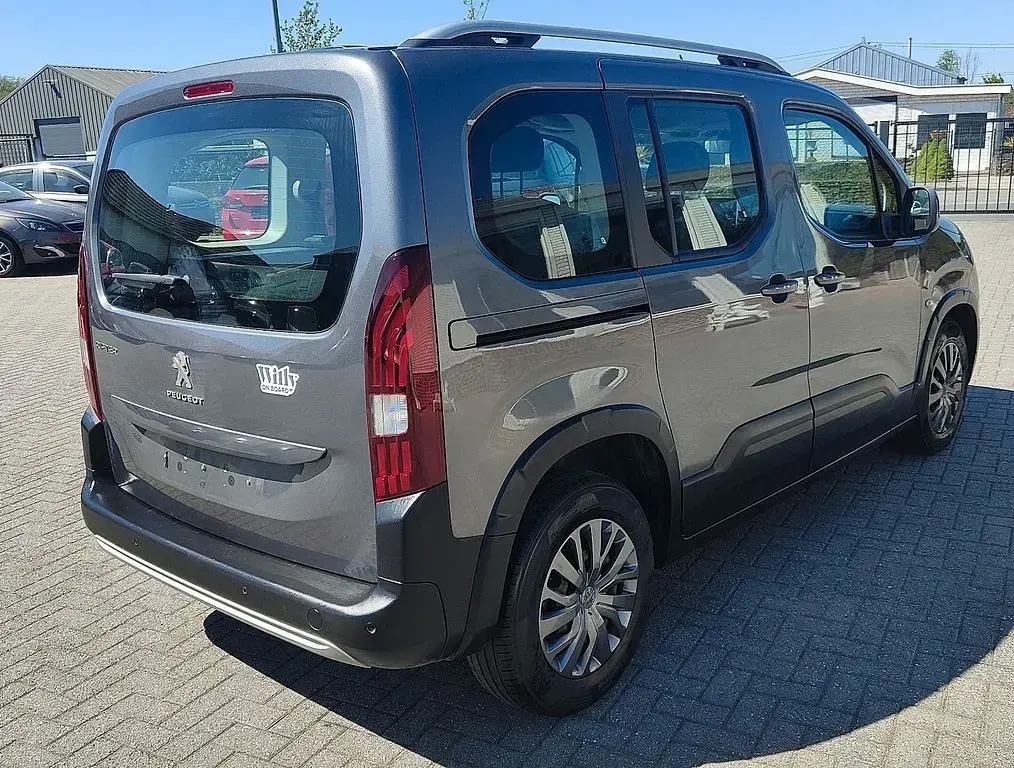 Gebraucht Peugeot Rifter Allure 110 PS (80 kW) 2019 Grau Van / Kleinbus