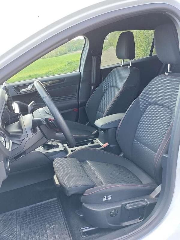 Second-hand Ford Focus ST-Line X 155 CP (114 kW) 2023 Alb Break
