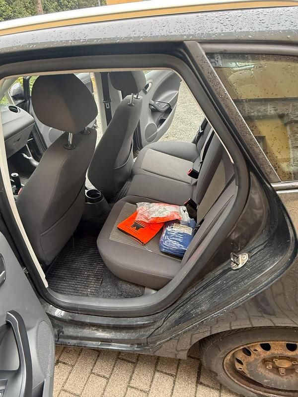 Gebraucht Seat Ibiza 90 PS (66 kW) 2012 Andere farben Limousine