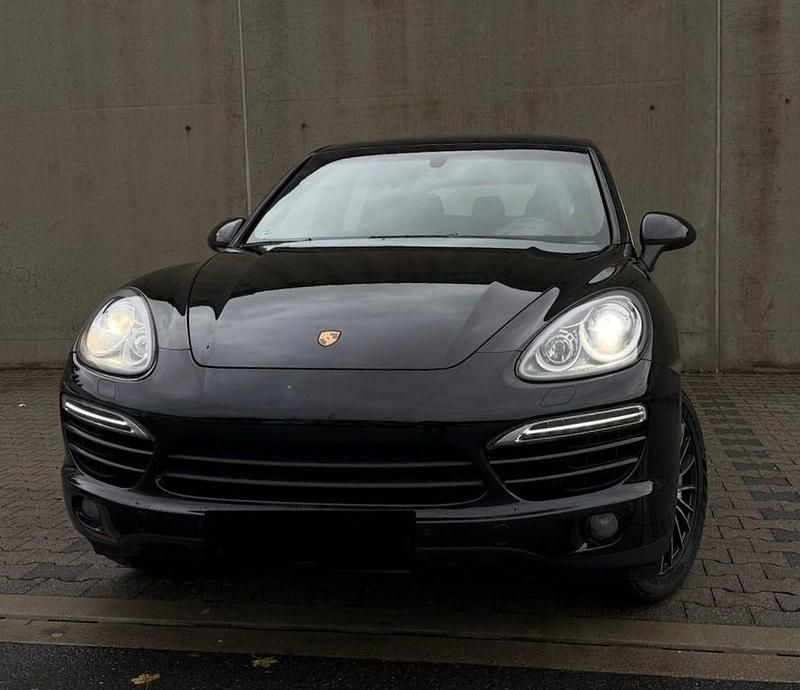 Schwarz Gebraucht 2012 Porsche Cayenne SUV | 22.999 € (Superpreis) - Bild 1/4