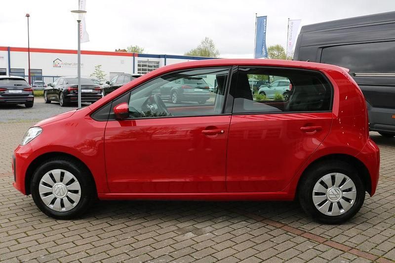 Second-hand VW up! 65 CP (47 kW) 2023 Roșu Hatchback