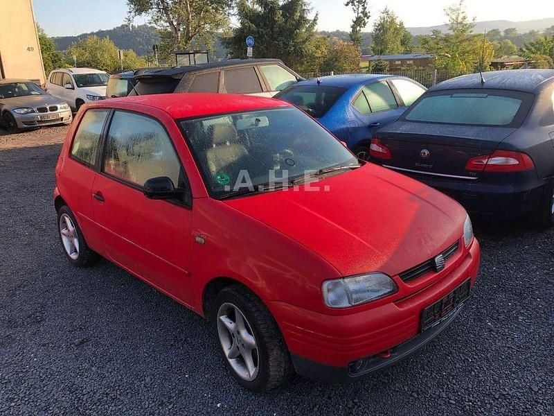 Rot Gebraucht 2000 Seat Arosa Kleinwagen | 666 € (Guter Preis) - Bild 1/4