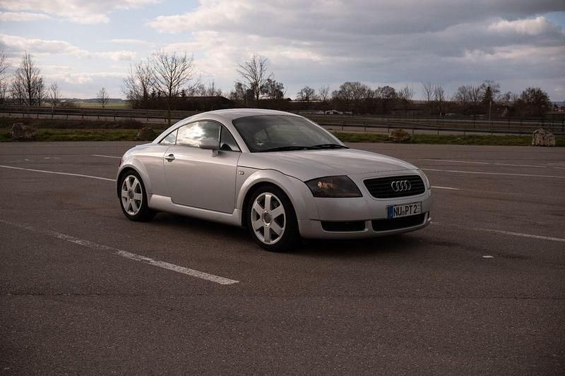 Gebraucht Audi TT Basis 179 PS (131 kW) 1998 Silber Coupé