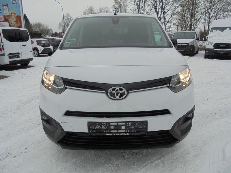 Gebraucht Toyota Proace City City 102 PS (75 kW) 2024 Weiß Van / Kleinbus