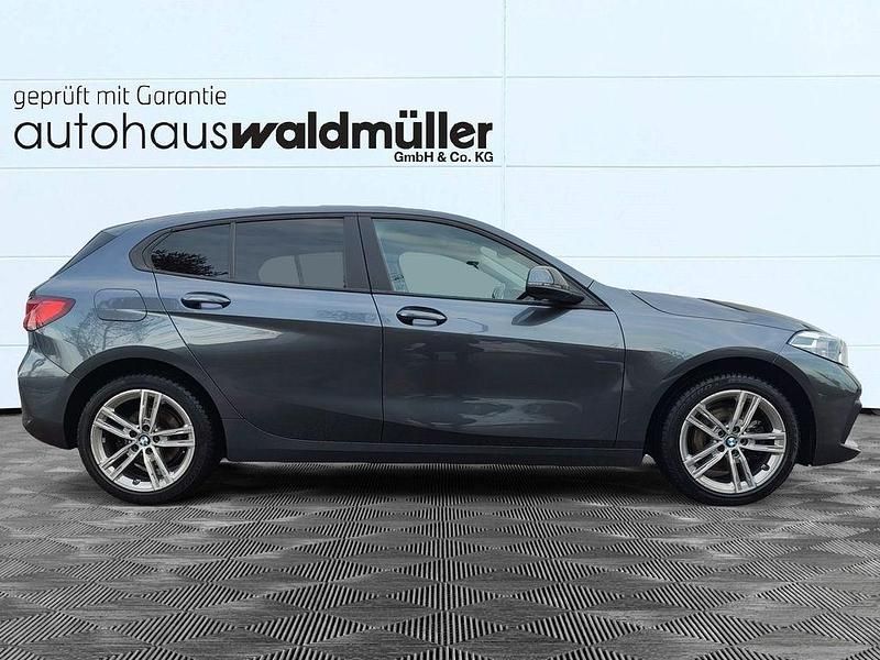Gebraucht BMW 118 Advantage 150 PS (110 kW) 2021 Grau Kleinwagen