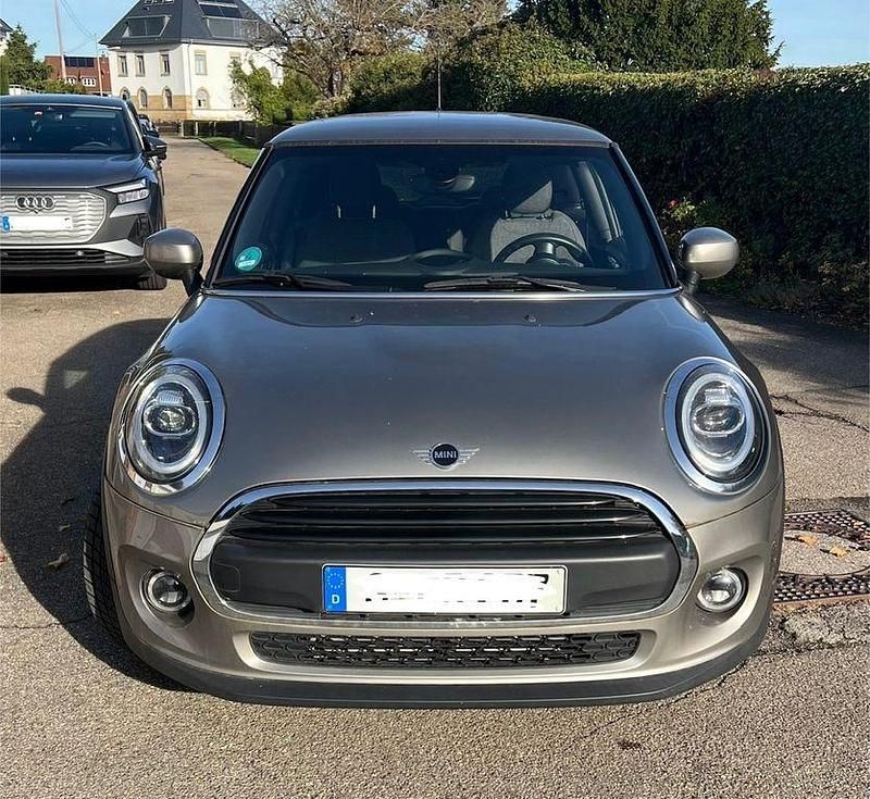 Silber Gebraucht 2020 Mini ONE Chili Kleinwagen | 18.400 € (Etwas zu teuer) - Bild 1/4