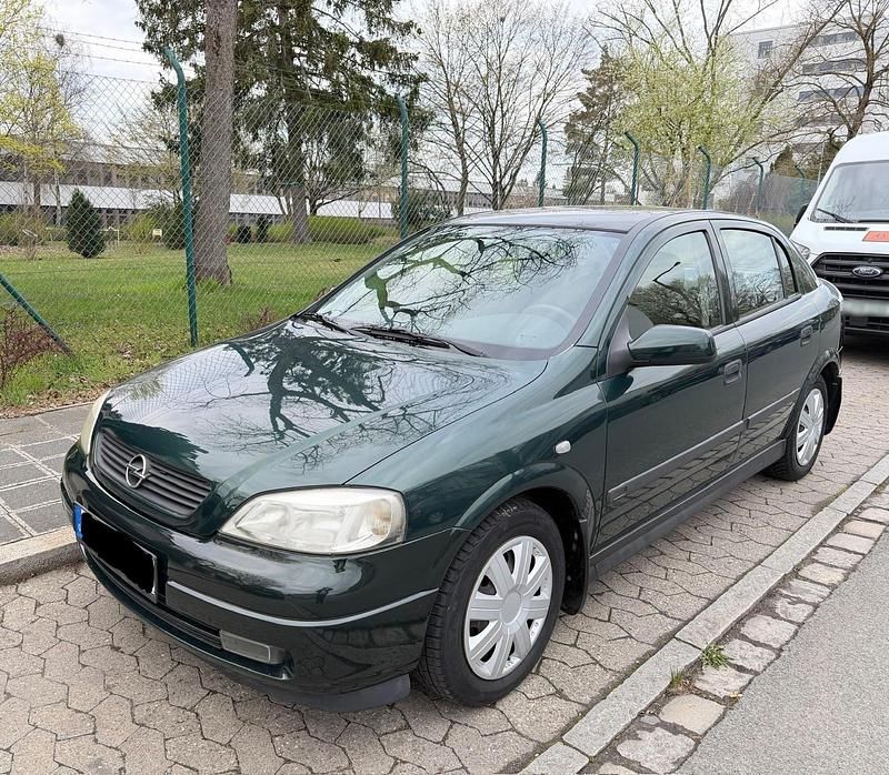 Second-hand Opel Astra 2000 Verde Berlinǎ