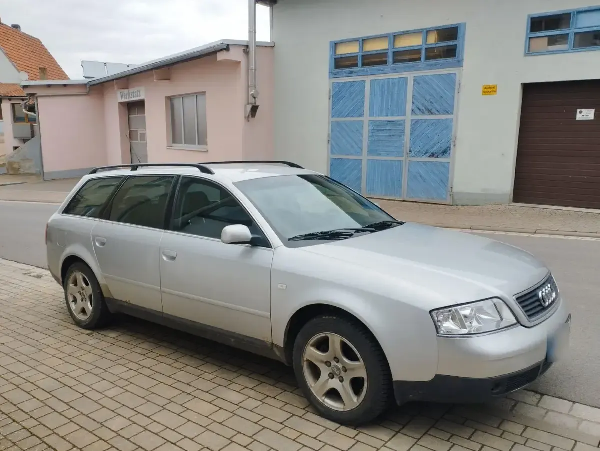 Używany Audi A6 Ambiente 165 KM (121 kW) 1999 Srebrny Kombi