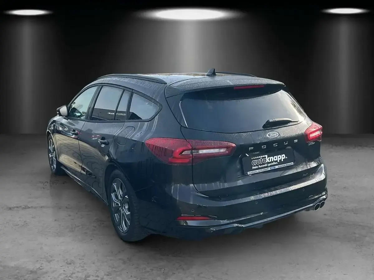 Gebraucht Ford Focus ST-Line X 155 PS (114 kW) 2024 Obsidianschwarz Kombi