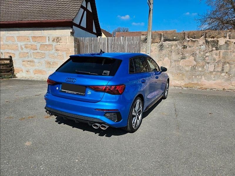 Gebraucht Audi S3 Ambiente 310 PS (228 kW) 2023 Blau Limousine