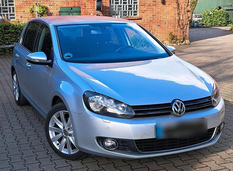 Gebraucht VW Golf VI Highline 122 PS (89 kW) 2011 Silber Kleinwagen