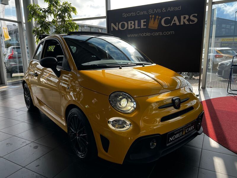 Gelb (colore esterno (modena gelb)) Gebraucht 2021 Abarth 595C Competizione Cabrio | 25.990 € (Fairer Preis) - Bild 1/4