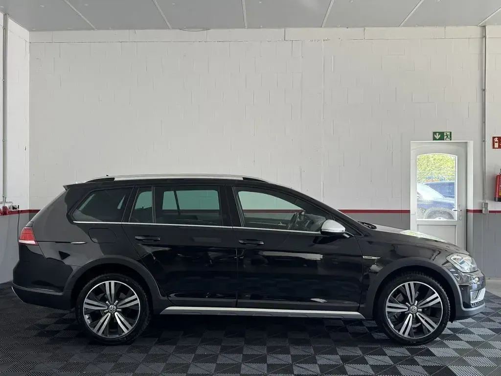 Gebraucht VW Golf Alltrack 184 PS (135 kW) 2017 Schwarz Kombi