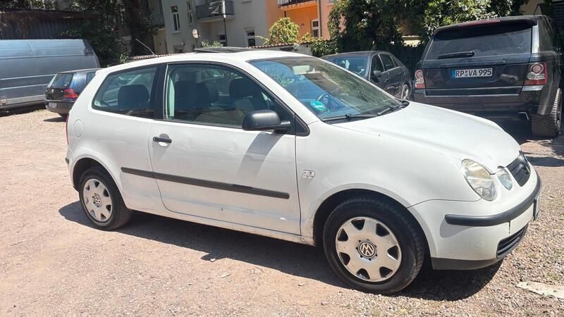 Beige Gebraucht 2005 VW Polo Coupé | 1.100 € (Guter Preis) - Bild 1/4