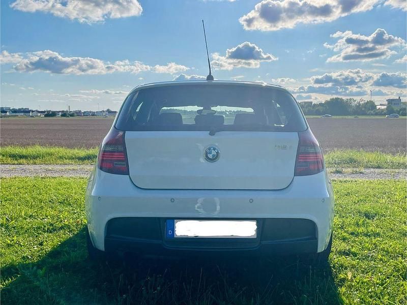 Gebraucht BMW 118 Shadowline 143 PS (105 kW) 2011 Weiß Kleinwagen