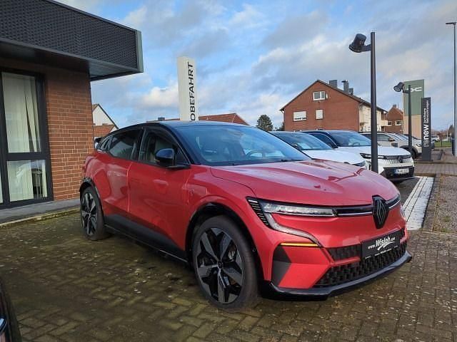 Neu Renault Megane E-Tech Komfort 160 kW (218 PS) 2025 Rot Limousine