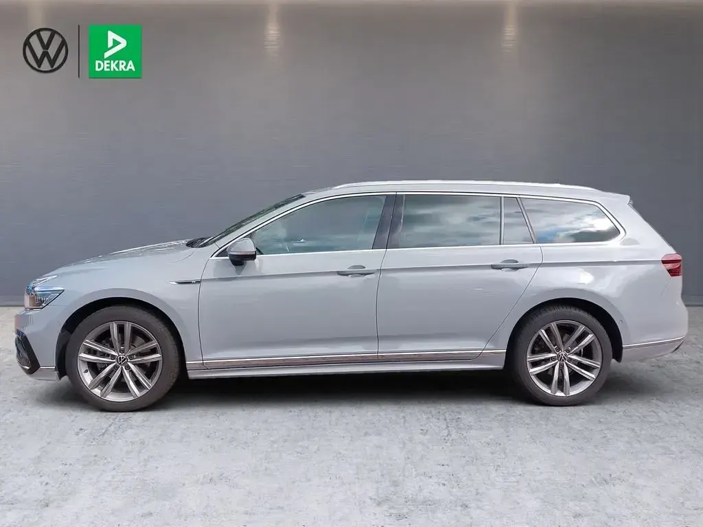 Gebraucht VW Passat Elegance 200 PS (147 kW) 2022 Grau Kombi