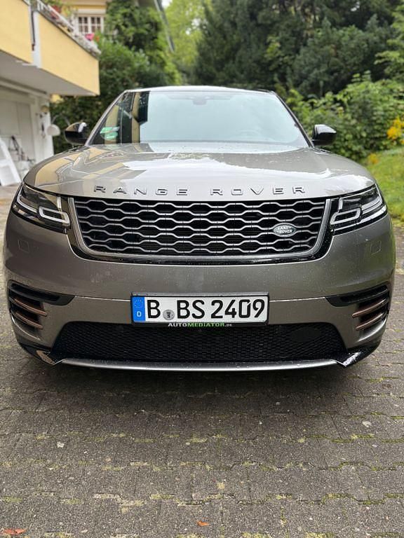 Grau Gebraucht 2018 Land Rover Range Rover Velar First Edition SUV | 43.999 € (Superpreis) - Bild 1/4