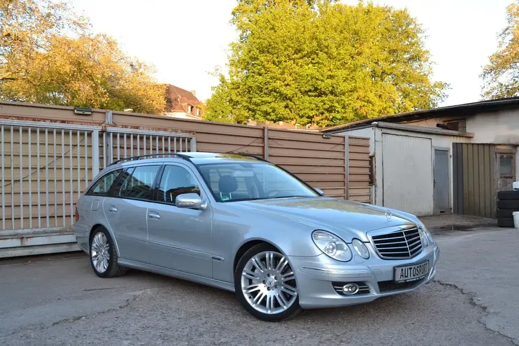 Gebraucht Mercedes E500 Avantgarde 387 PS (284 kW) 2006 Silber Limousine
