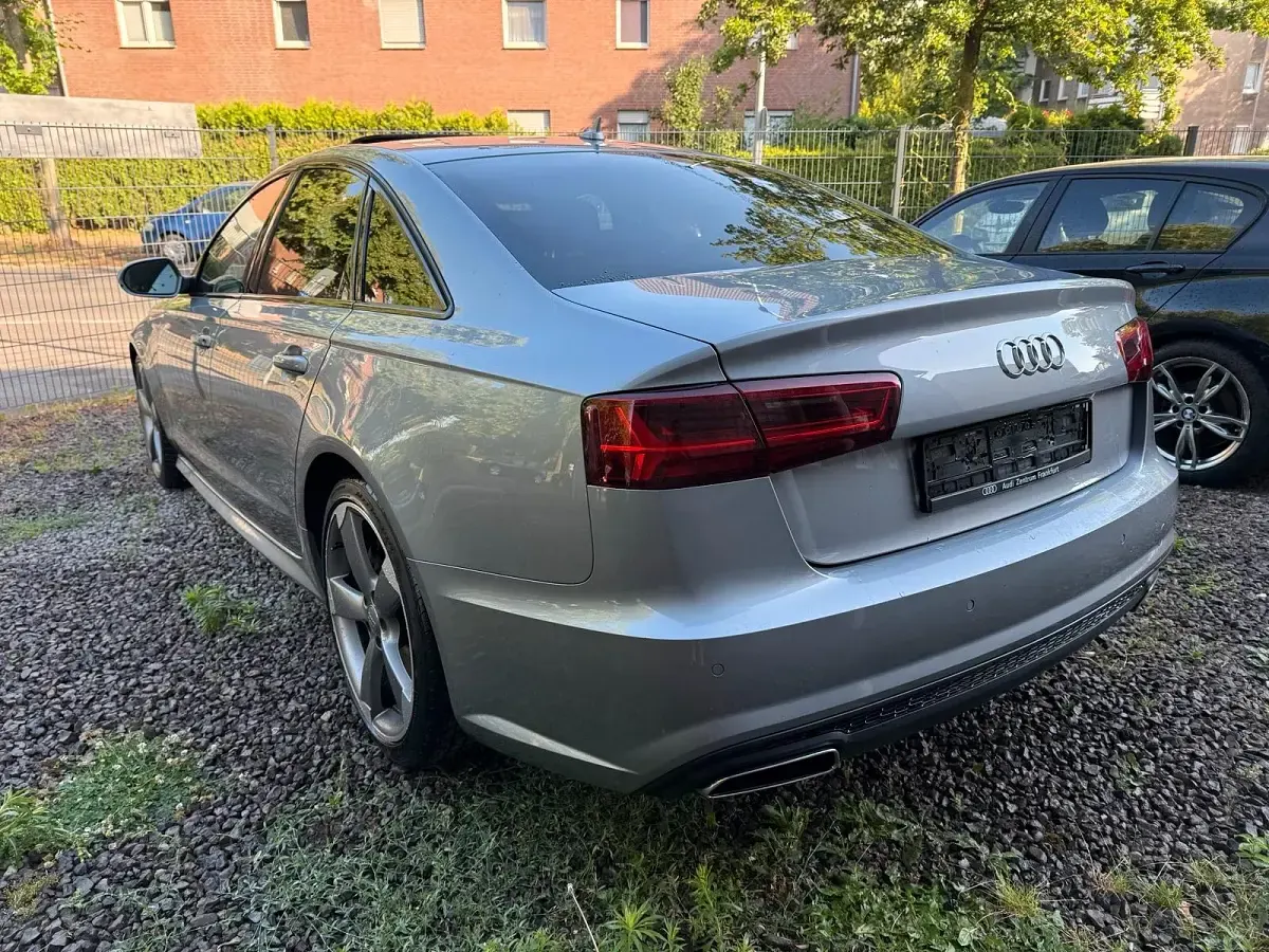 Gebraucht Audi A6 S-Line 218 PS (160 kW) 2015 Silber Limousine