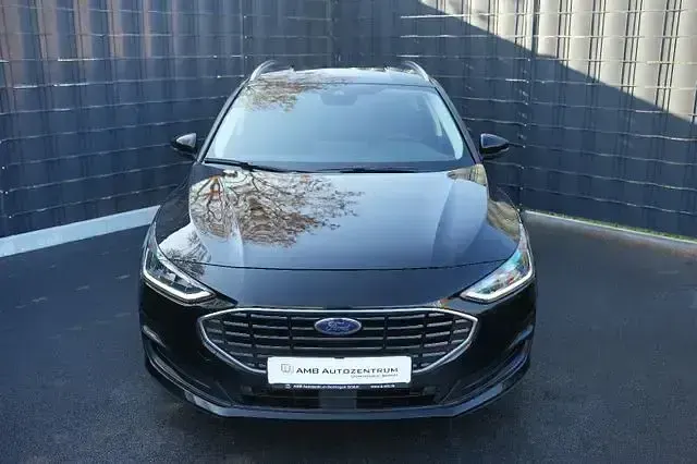 Używany Ford Focus Titanium X 116 KM (85 kW) 2023 Czarny Sedan/Limuzyna
