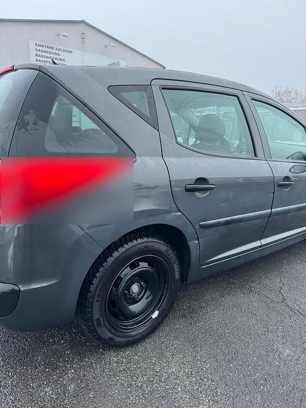 Gebraucht Peugeot 207 95 PS (69 kW) 2009 Grau Kombi