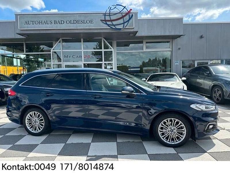 Schwarz Gebraucht 2022 Ford Mondeo Titanium Limousine | 20.888 € (Fairer Preis) - Bild 1/4