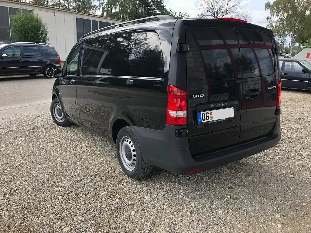Gebraucht Mercedes Vito 102 PS (75 kW) 2020 Schwarz Van