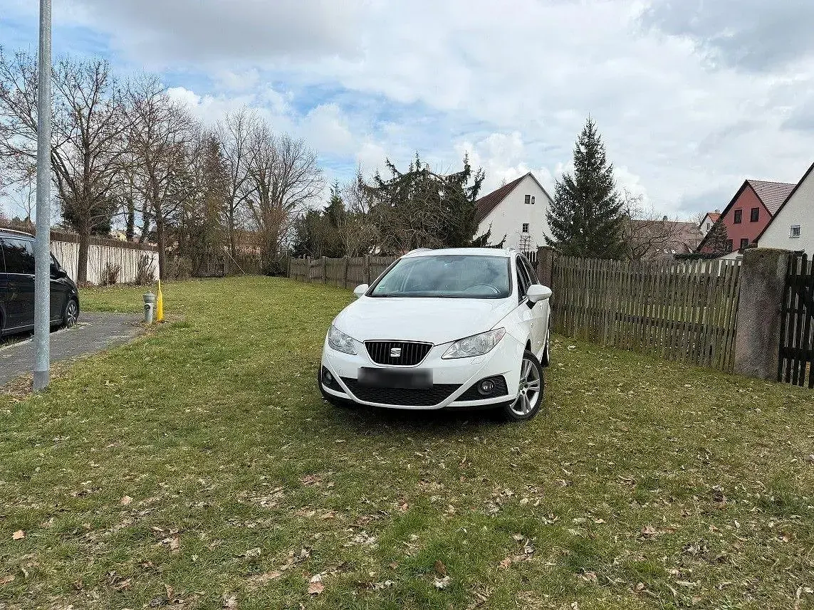 Gebraucht Seat Ibiza ST Style 86 PS (63 kW) 2012 Silber Kombi