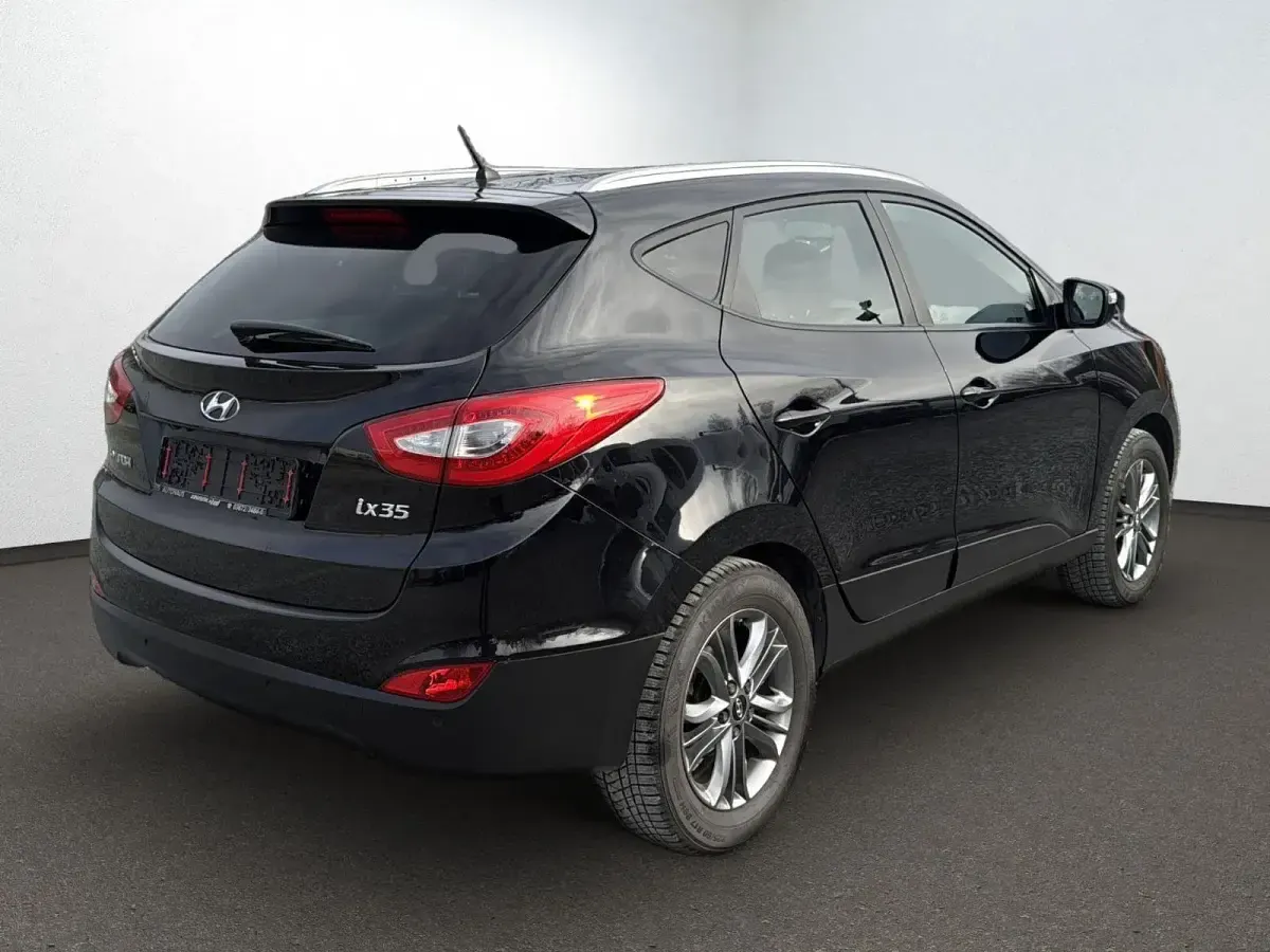 Gebraucht Hyundai Tucson Trend 166 PS (122 kW) 2014 Schwarz SUV
