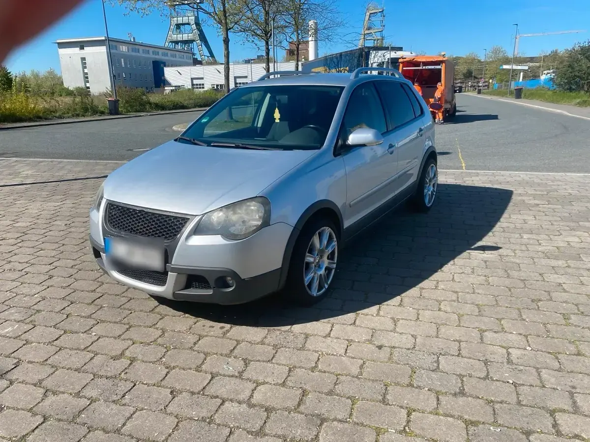 Gebraucht VW Polo Cross 101 PS (74 kW) 2009 Silber Kleinwagen