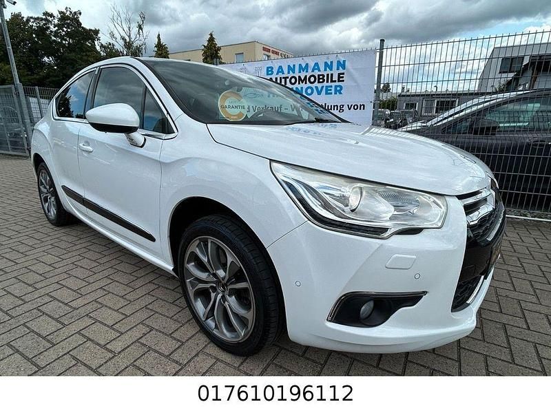Weiß Gebraucht 2012 Citroën DS4 Sport Chic Kleinwagen | 5.599 € (Guter Preis) - Bild 1/4