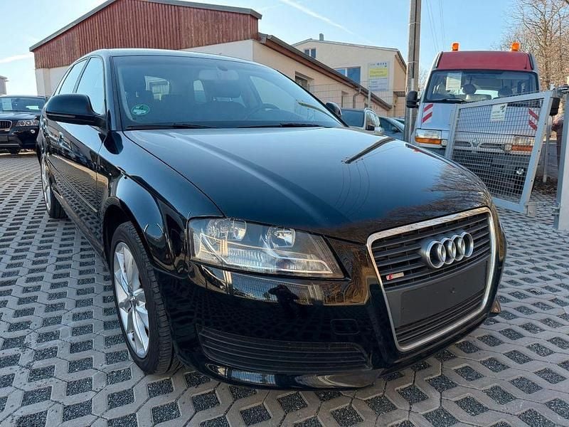 Gebraucht Audi A3 Ambiente 125 PS (91 kW) 2010 Schwarz Limousine