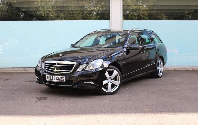 Schwarz Gebraucht 2010 Mercedes E250 Limousine | 8.990 € (Guter Preis) - Bild 1/4