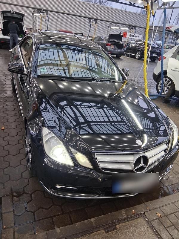 Second-hand Mercedes E350 298 CP (219 kW) 2010 Negru Coupe