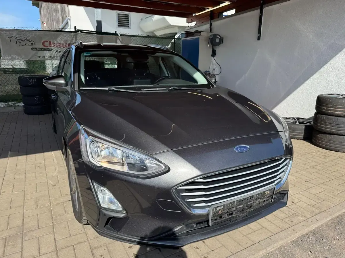 Occasion Ford Focus Cool & Connect 150 ch (110 kW) 2019 Gris Break