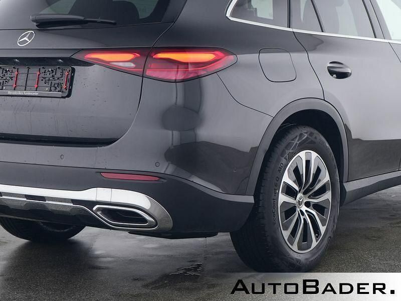 Gebraucht Mercedes GLC220 Advanced Plus 197 PS (144 kW) 2024 Grau SUV