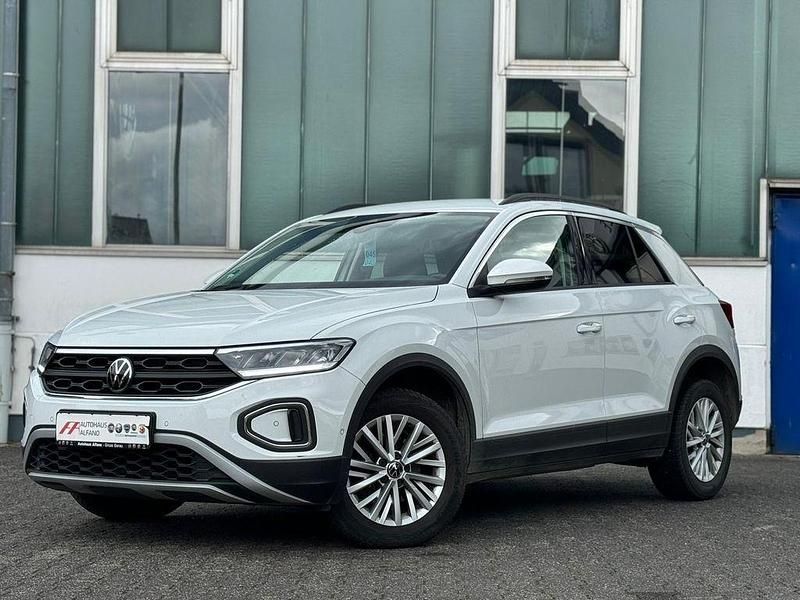 Weiß Gebraucht 2023 VW T-Roc Life SUV | 18.999 € (Fairer Preis) - Bild 1/4