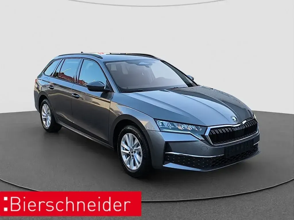 Neu Skoda Octavia Selection 150 PS (110 kW) 2025 Silber Kombi